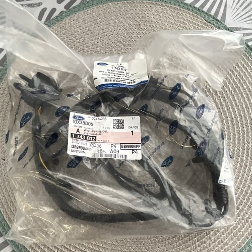 Genuine ford rear parking - ford,