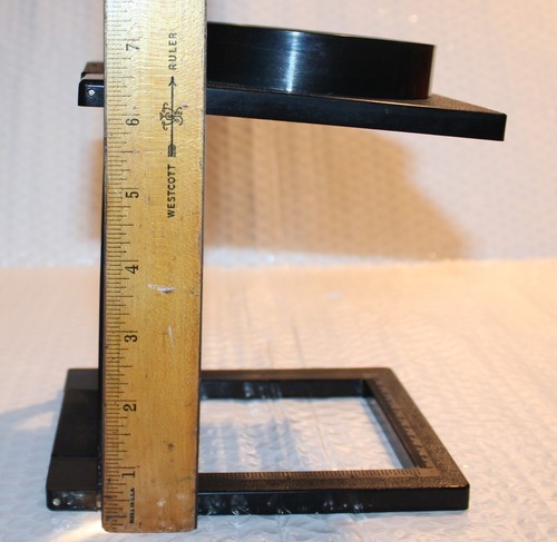 Magnification vintage bench - magnification,