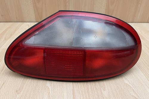 Right rear tail - right, lamp