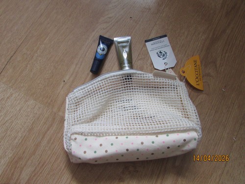 Nwt occitane small - l'occitane,