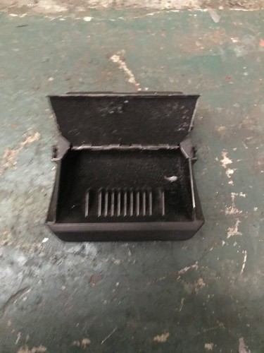 Ford fiesta turbo - ash, tray
