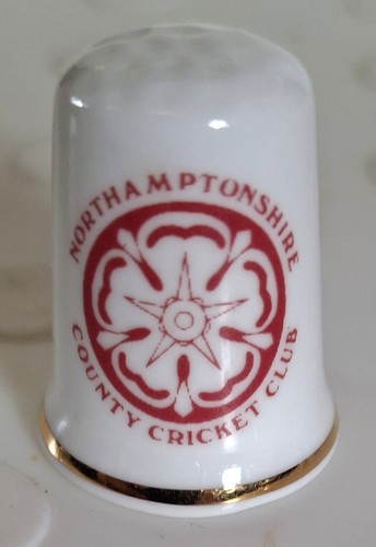 Collectable ceramic souvenir - collectable,