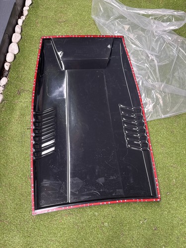 Universal black bonnet scoop - black,