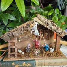 Vintage Fontanini Italian Christmas nativity set & wooden stable rustic cottage