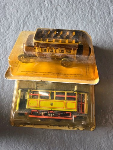 Wind tin toys - 2x,