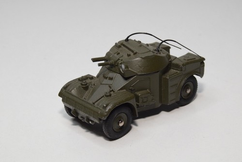 B32 dinky toys - dinky, 814