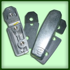 Windscreen Fixed Hinge Bracket and Gasket Kit Land Rover Defender (DLS360)
