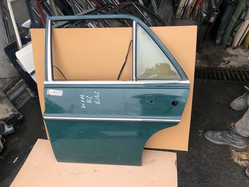 Mercedes w114 rear left door - mercedes,