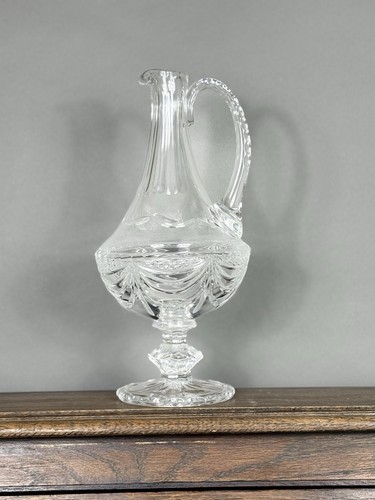 Vintage hand cut - hand,