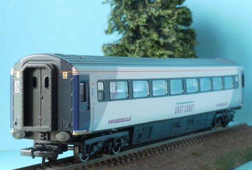 Hornby r4440 mk3 coach - hornby, east