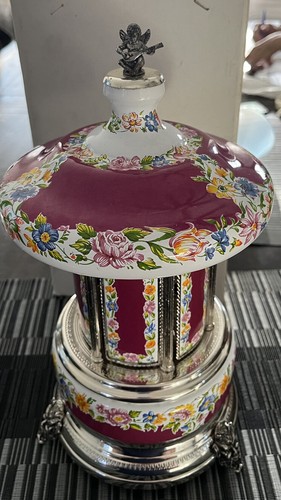 Carousel music box - carousel,,