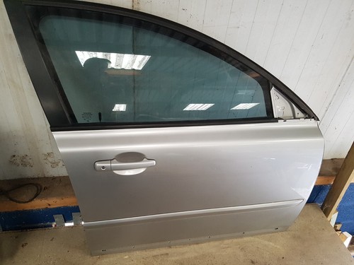 Volvo v50 front door offside - front,