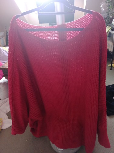 Red slash neck - red, batwing