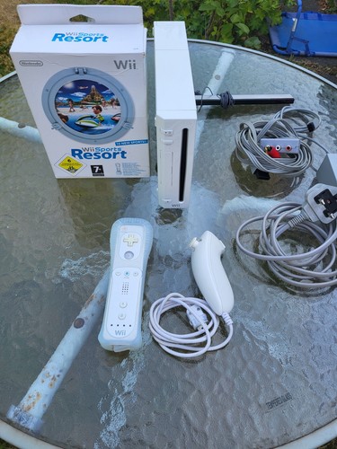 Nintendo wii white console - wii,