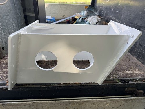 Outboard engine gill bracket - outboard,