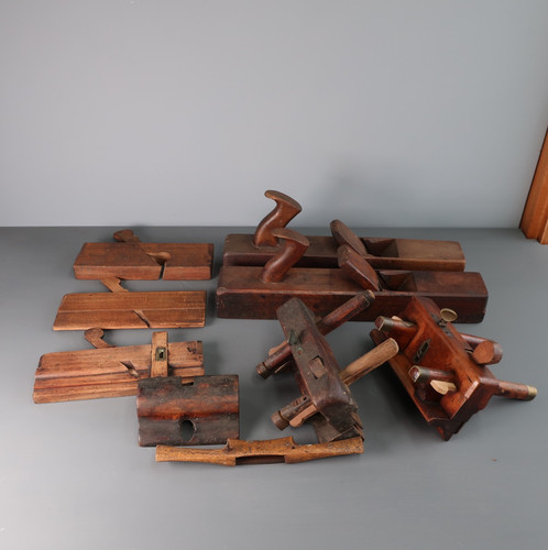 Wooden hand planes - --, job