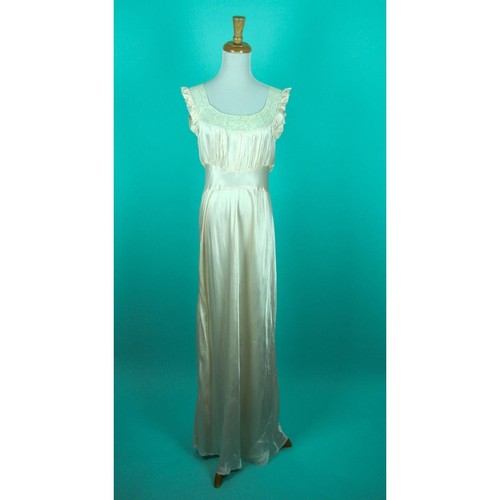 Vintage 1940s radcliffe peach - radcliffe,