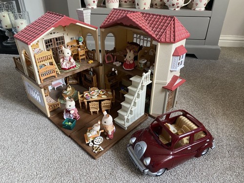 Sylvanian families red roof - red,