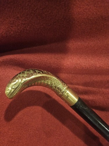 Vintage brass cobra - brass, head