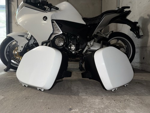 Honda vfr1200f panniers set - honda,
