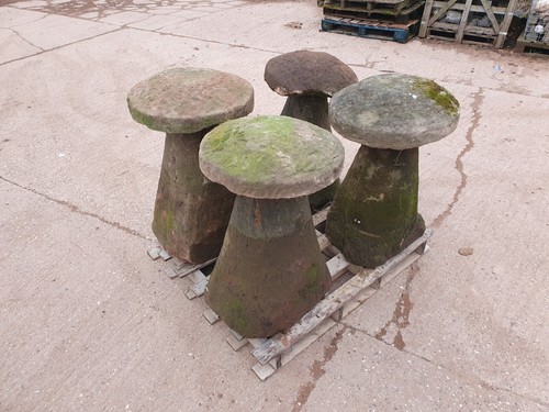 Set original sandstone - of,