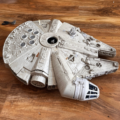 Vintage millennium falcon - vintage,