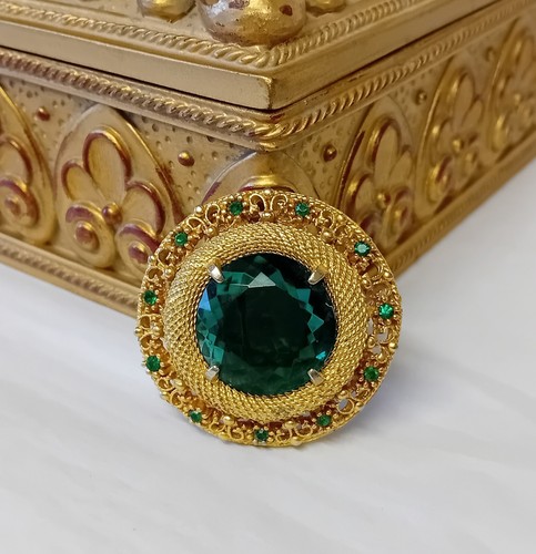 Vintage sphinx brooch gold - vintage,