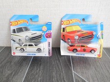 2 x Different Hot Wheels Ford