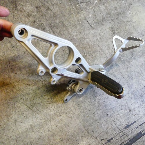 Bmw 1150 right footpeg - bmw, gs