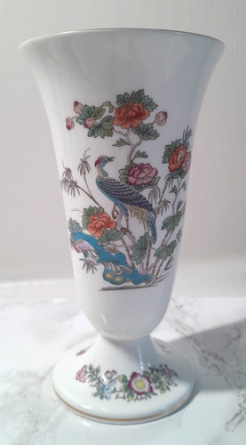 Wedgwood kutani crane vase - crane,