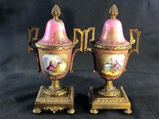FINE PAIR OF ANTIQUE FRENCH SEVRES PARIS PINK PORCELAIN & ORMOLU MOUNTED VASES.