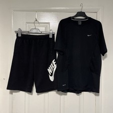Boys Black Nike T Shirt And Shorts Age 12-13 Years Waist 28” Chest 36”