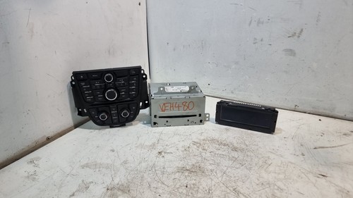 Vauxhall astra radio stereo - j,