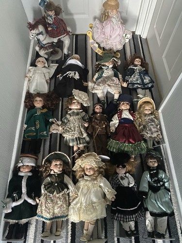 Collection dolls such as - of,
