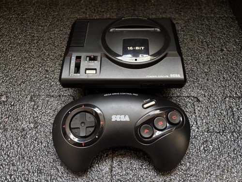 Sega mega drive mini console - sega,