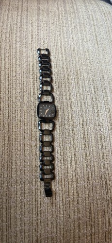 Gucci watch new battery - gucci,