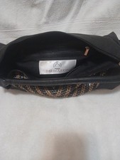 Big Budda Gold And Black Weave