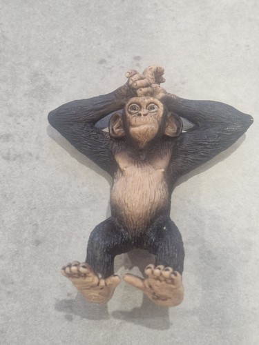 Schleich chimpanzee small - chimpanzee,