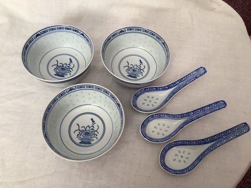 Three chinese rice bowls and - bowls,