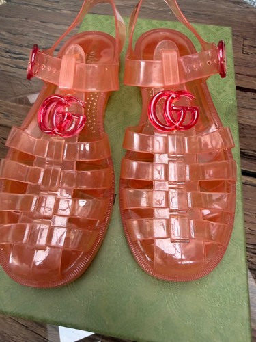 Gucci jelly sandal - gucci,
