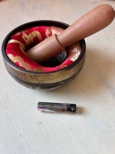 Tibetan singing bowl - ., brass