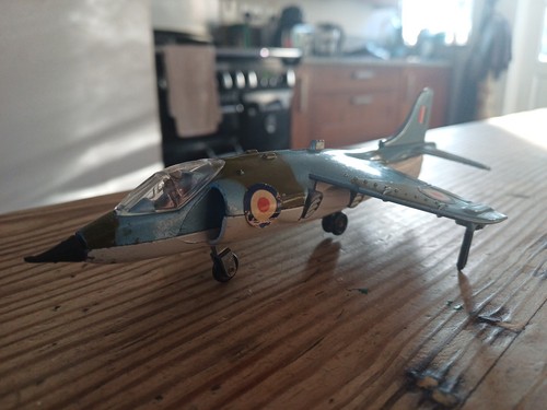 Dinky 722 hawker harrier jump - dinky,