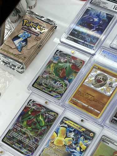 Pokémon mystery box - pokémon,