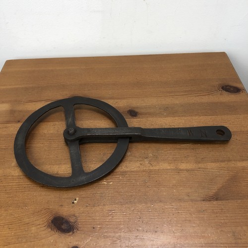 Wheelwright traveller hand - wheelwright’s,
