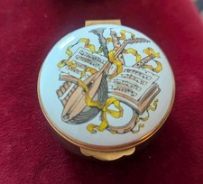CRUMMLES ENGLISH HAND PAINTED