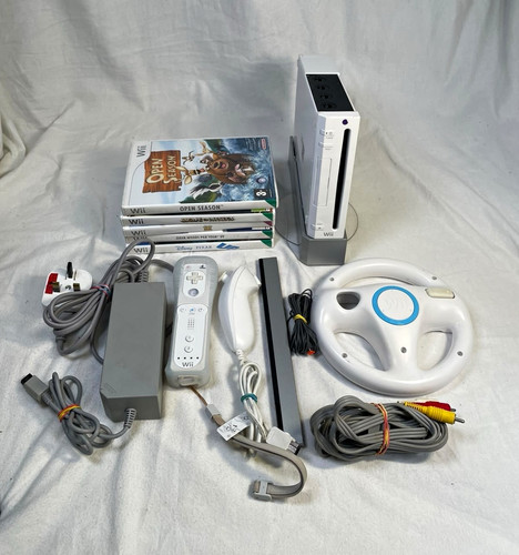 Nintendo wii white console - white,