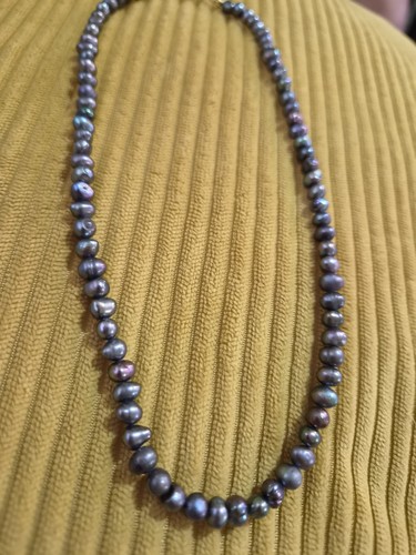 Peacock blue freshwater pearl - blue,