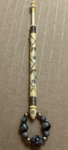 Vintage bone lace bobbin - bone,