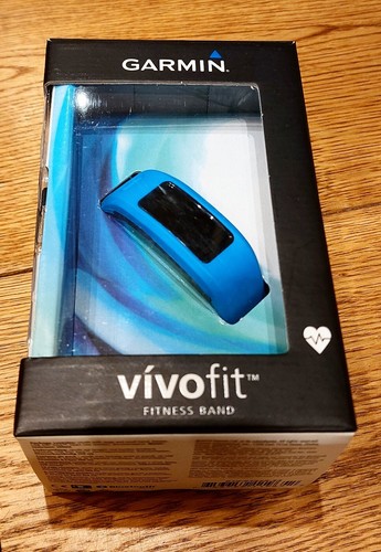 Garmin vivofit includes - garmin,