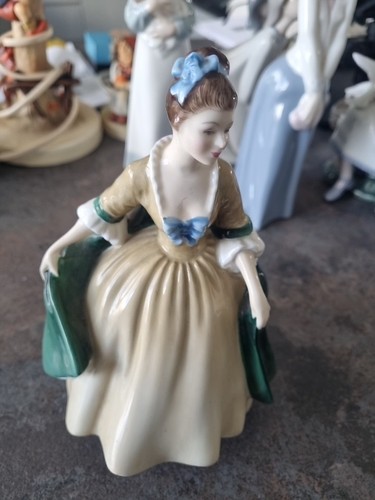Royal doulton elegance hn2264 - royal,